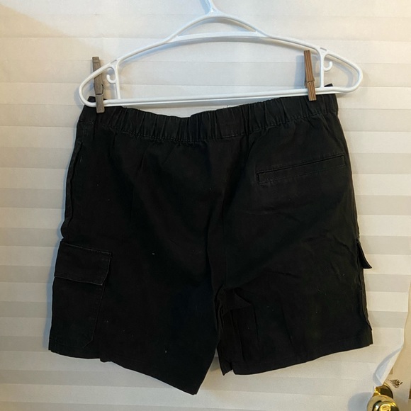 Men’s asos cargo shorts - Picture 2 of 2